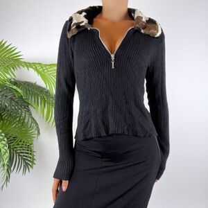 Vintage 90s Grunge Indie Black Faux Fur Classy Preppy Sweater Top / Size: M
